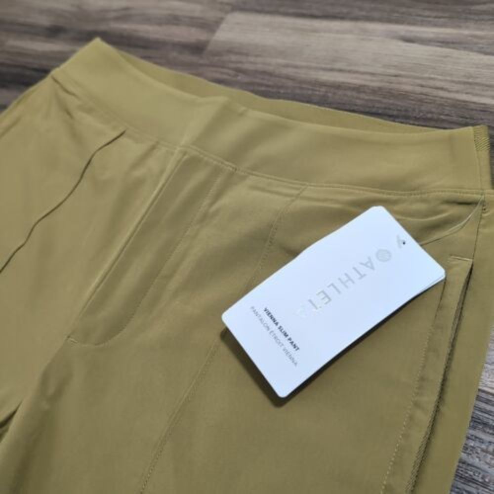 NEW Athleta Women's Vienna Slim Pant Olive Green Size 4 NWT Performance